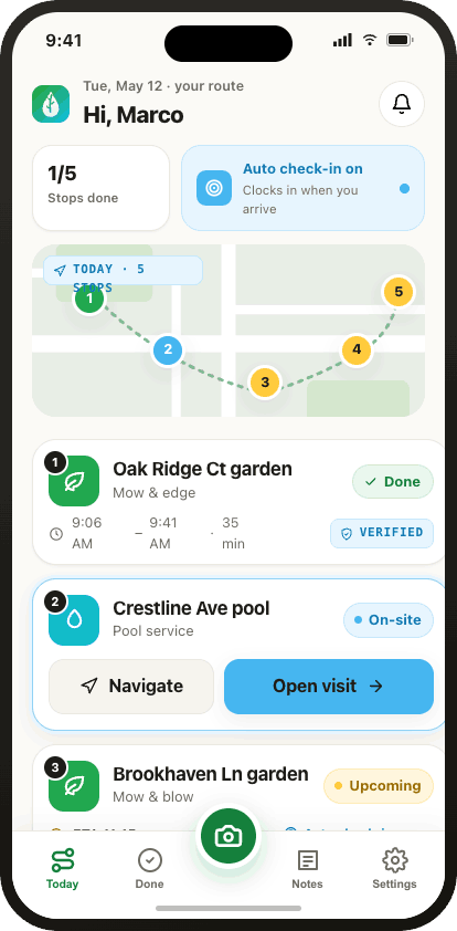 Mowdew field app — today's route, name-blind