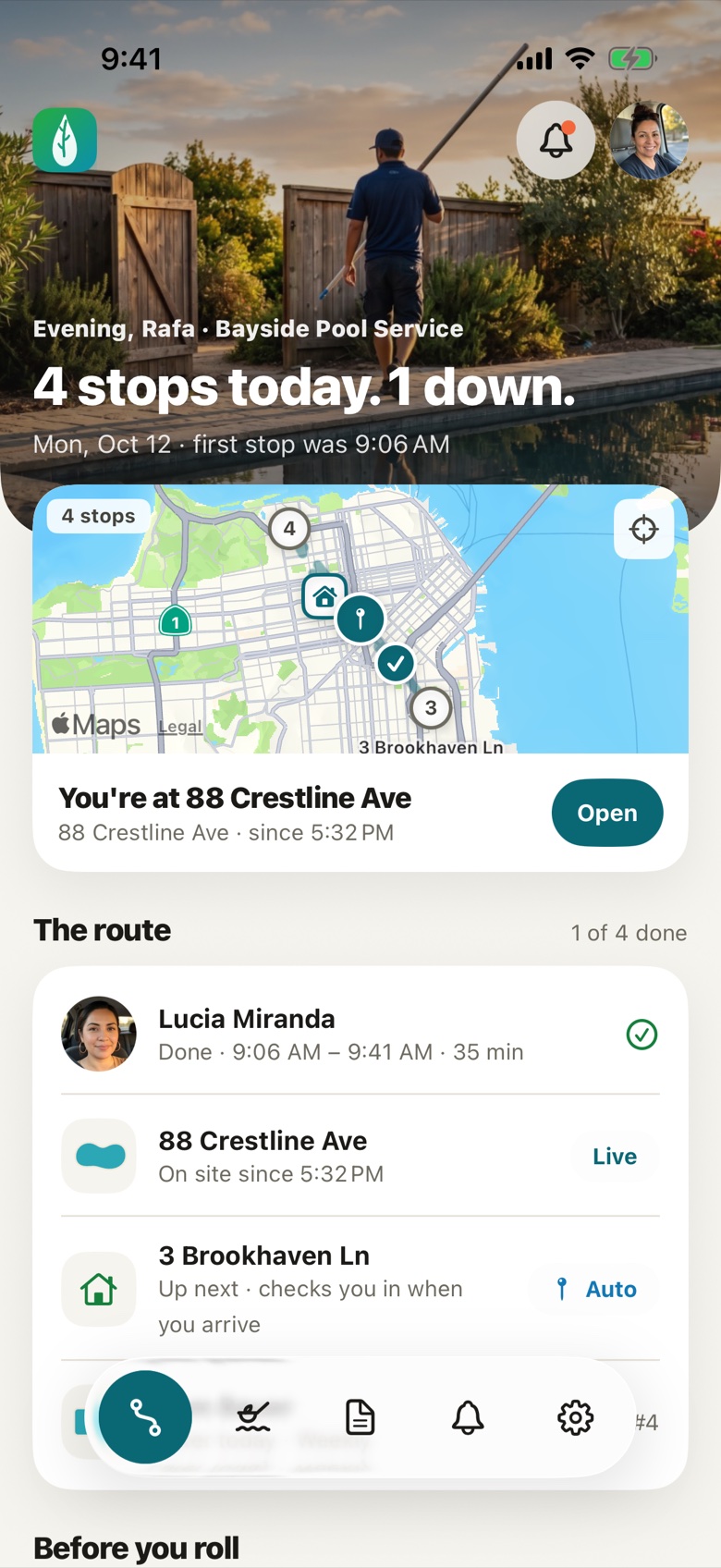 Pro app: today's route with four stops on a map, the current stop and auto check-in